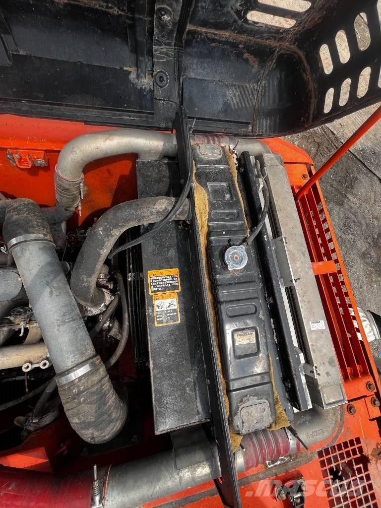 Doosan DH 225 LC-7 Excavadoras sobre orugas