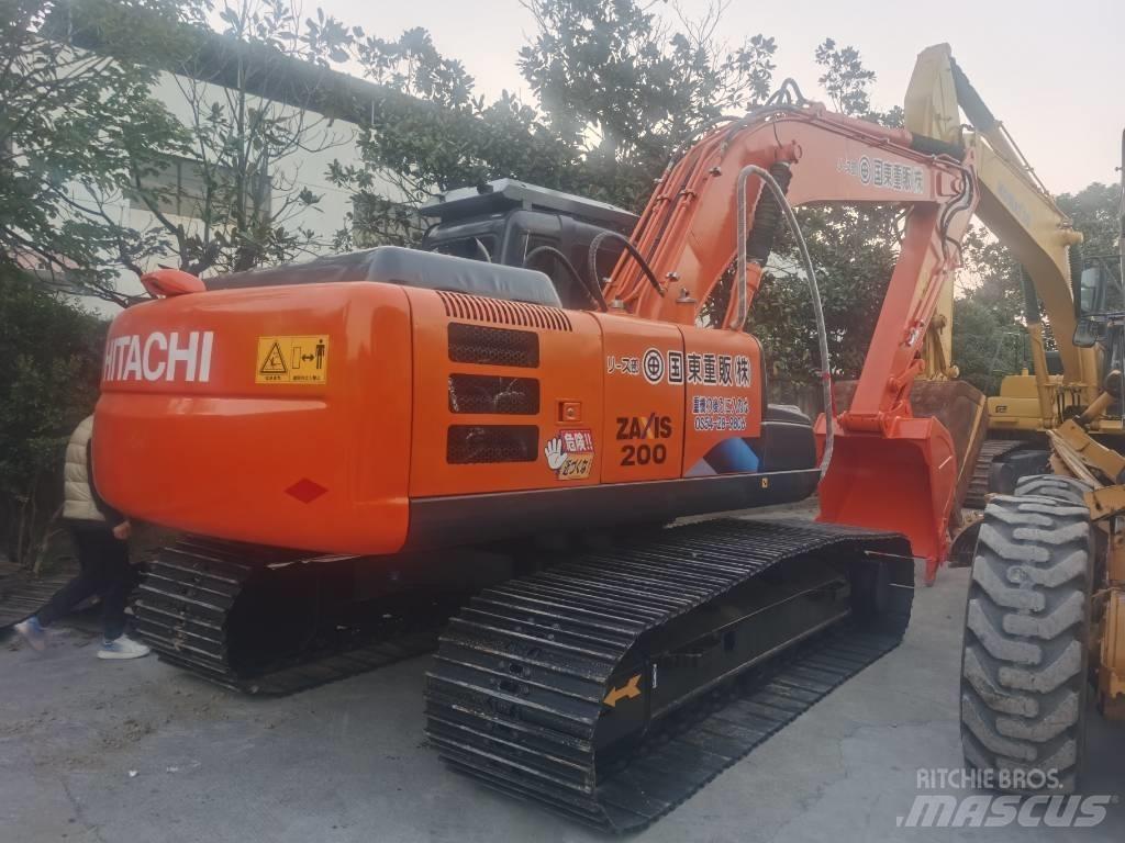 Hitachi ZX 200 Excavadoras sobre orugas