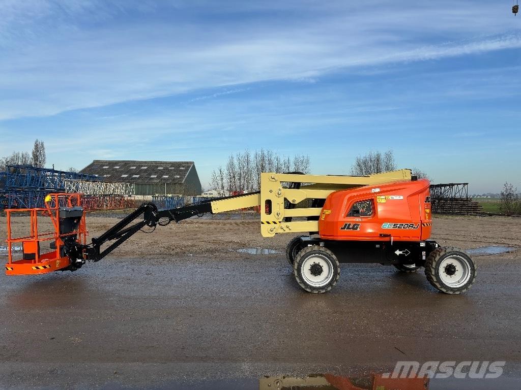 JLG EC 520 AJ Plataformas con brazo de elevación manual