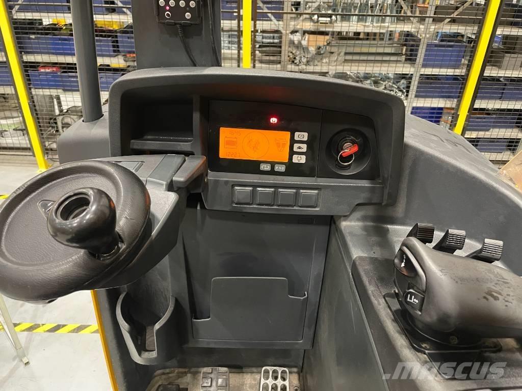 Jungheinrich ETV 216 Montacargas de alcance de gran altura