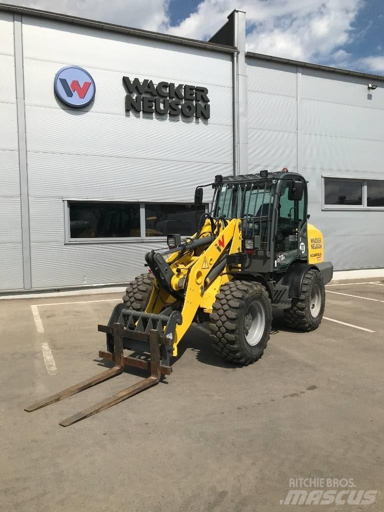 Wacker Neuson WL70 Cargadoras y excavadoras frontales