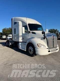 Kenworth T680 Camiones tractor