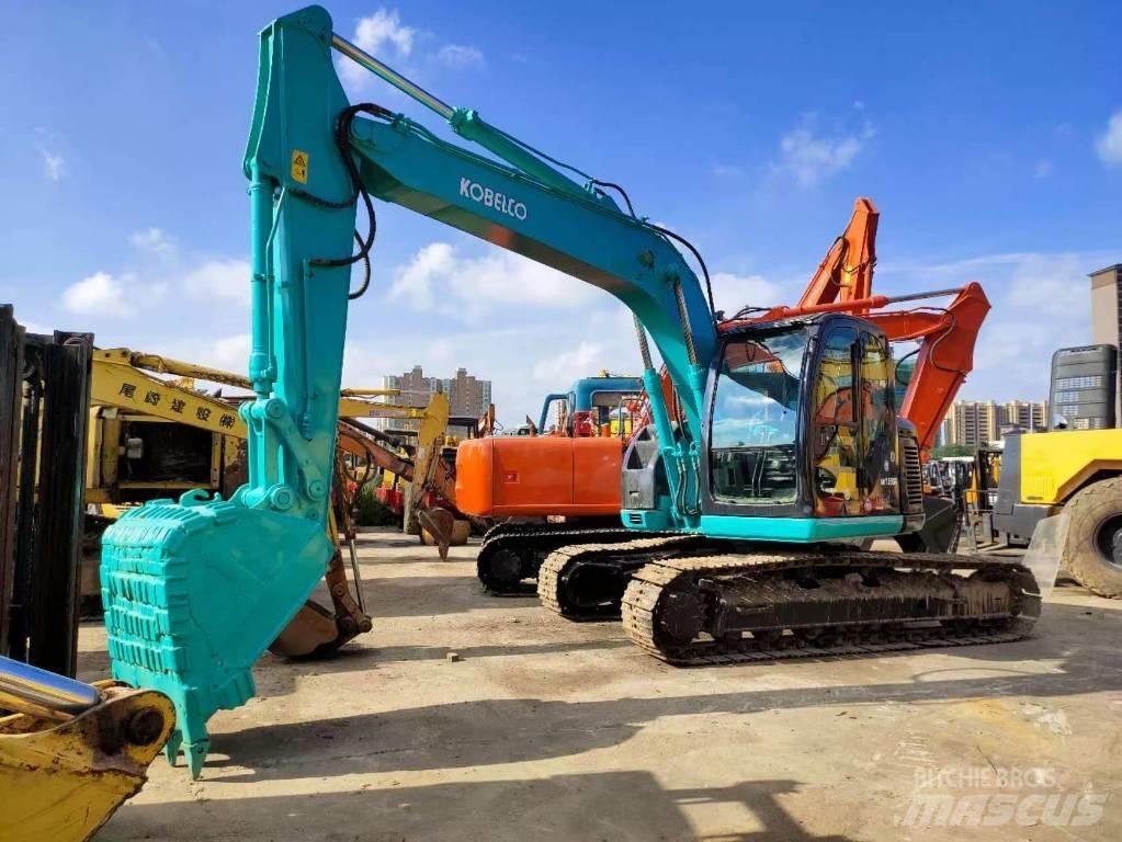 Kobelco SK 135 Excavadoras sobre orugas