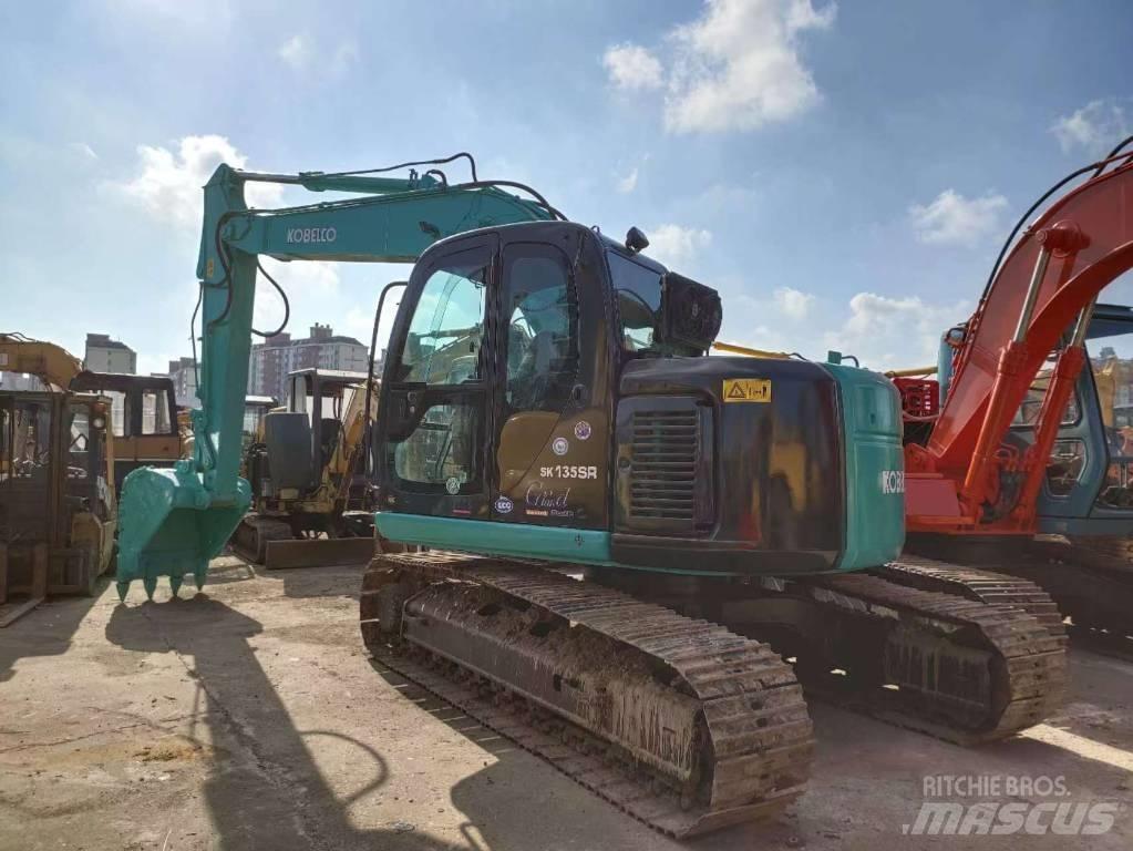 Kobelco SK 135 Excavadoras sobre orugas