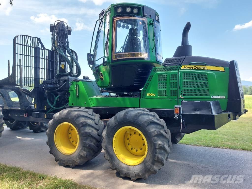 John Deere 1110G Transportadoras