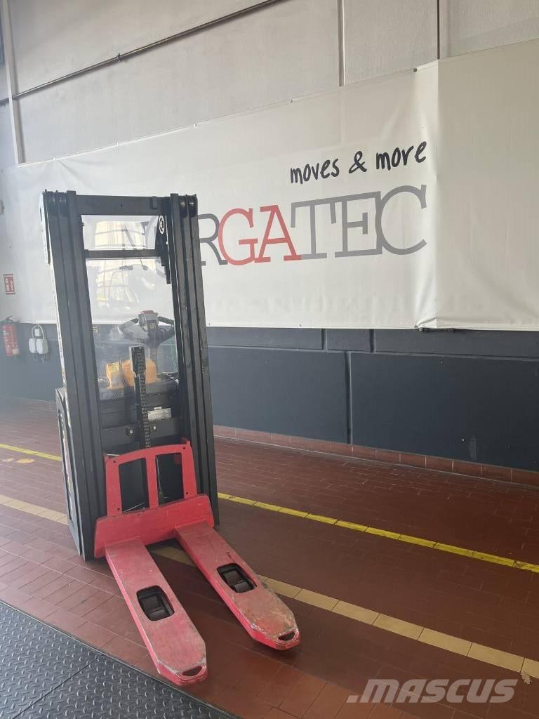 Hyster S1.4 Montacargas manual