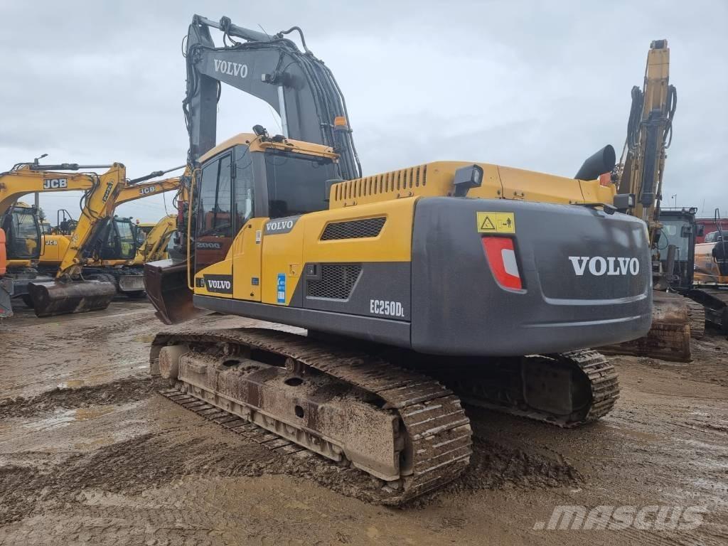 Volvo EC 250 D L Excavadoras sobre orugas