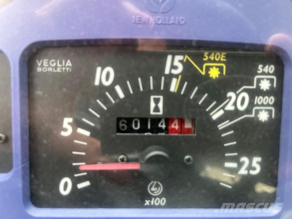 New Holland TN 55 D Tractores