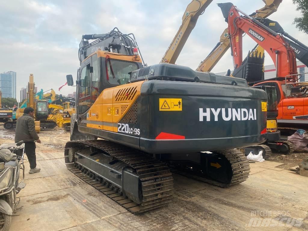 Hyundai R220LC-9S Excavadoras sobre orugas