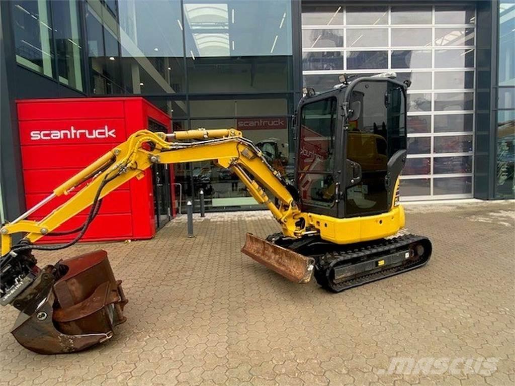 Komatsu PC24MR-5 Excavadoras de ruedas