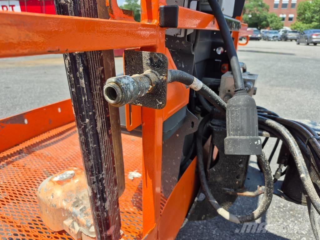 JLG 600 S Plataformas con brazo de elevación telescópico