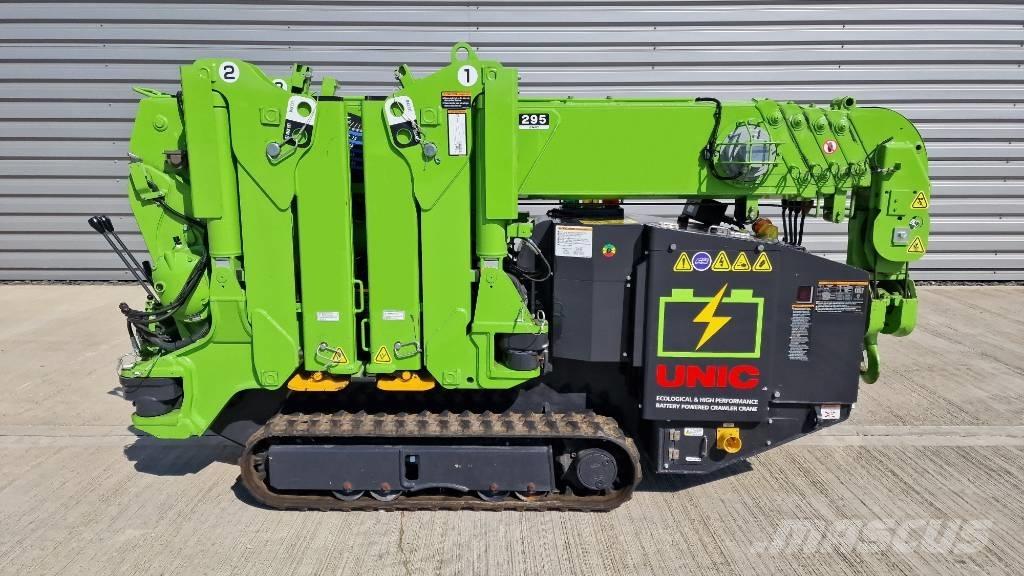 Unic URW-295-CBE Minigrúas