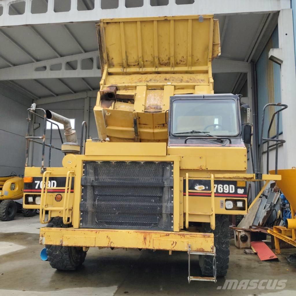 CAT 769 D Camiones de volteo rigidos