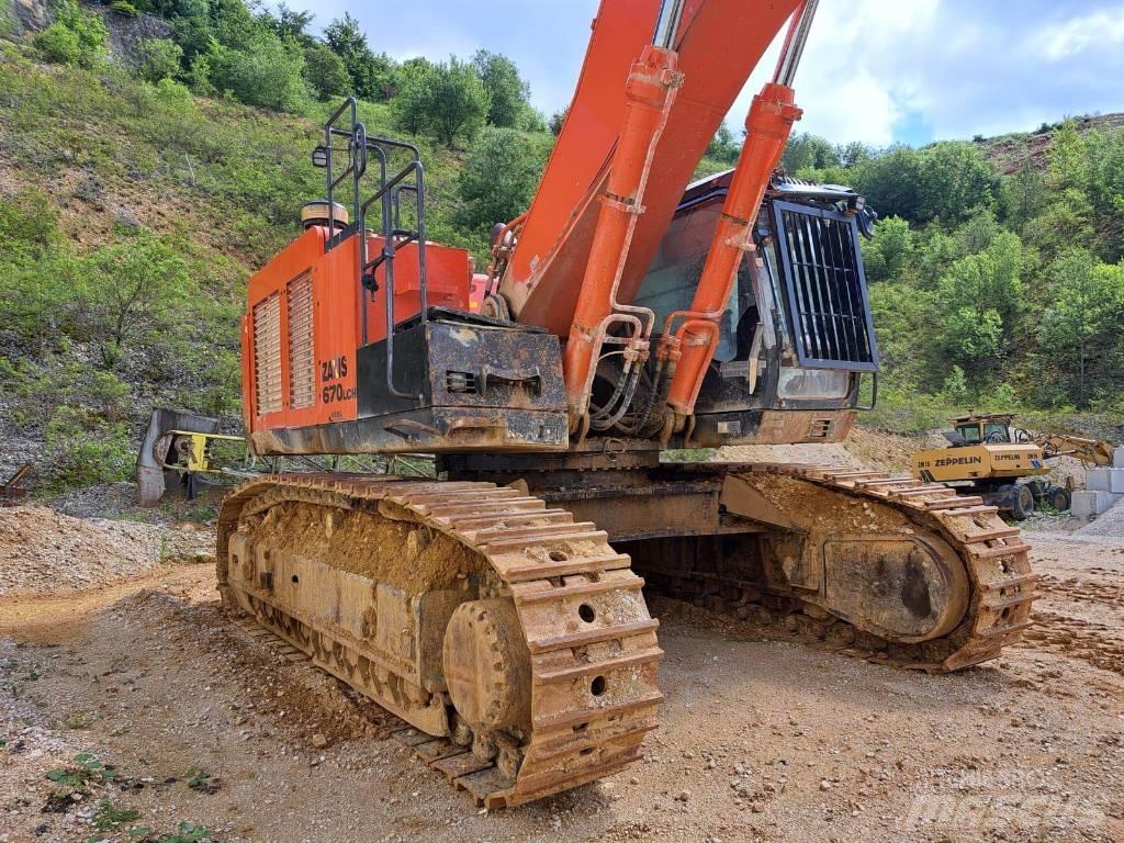 Hitachi ZX670ICH-5B Excavadoras sobre orugas