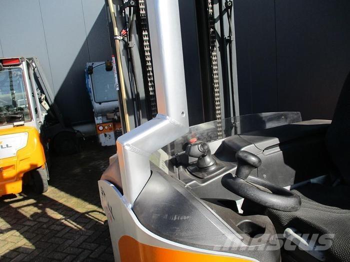 Still FM X12 N Montacargas de alcance de gran altura