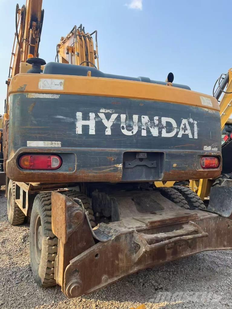 Hyundai 210W-9 Excavadoras de ruedas