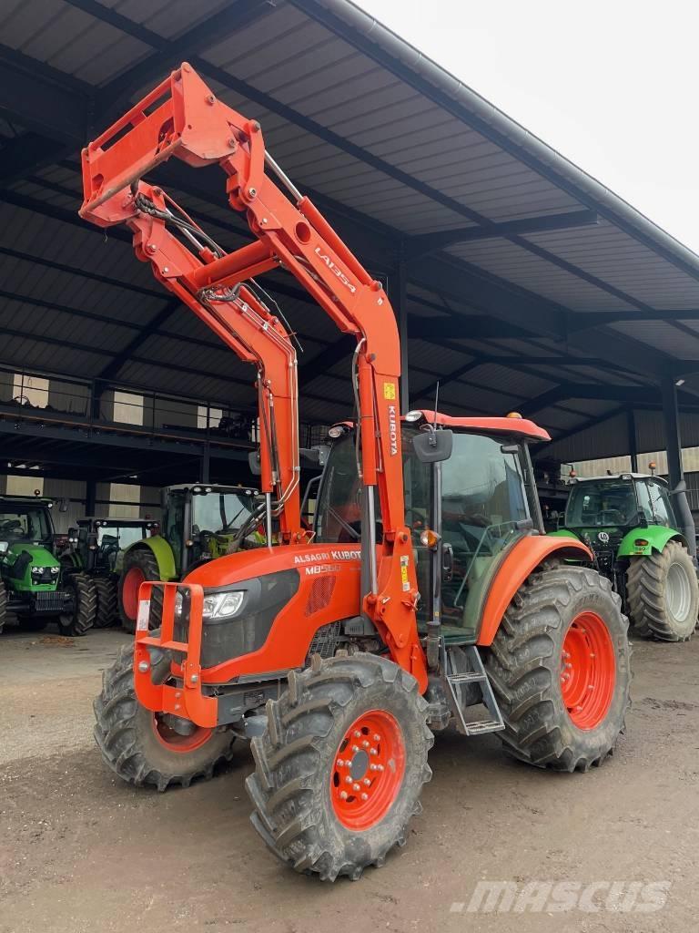 Kubota M 8560 Tractores