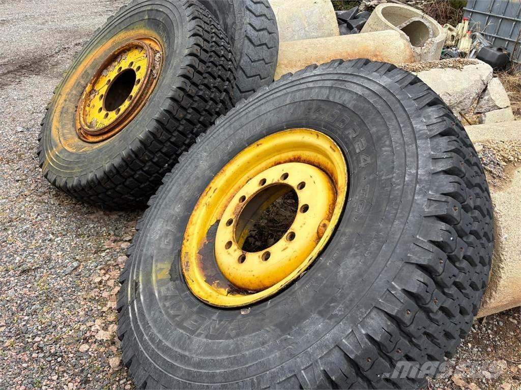 Lokomo AH 152-A Niveladoras