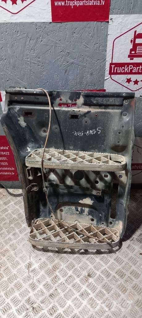 Scania 94 D.   1515194 Cabinas