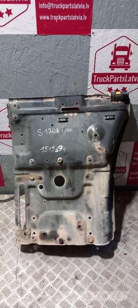 Scania 94 D.   1515194 Cabinas