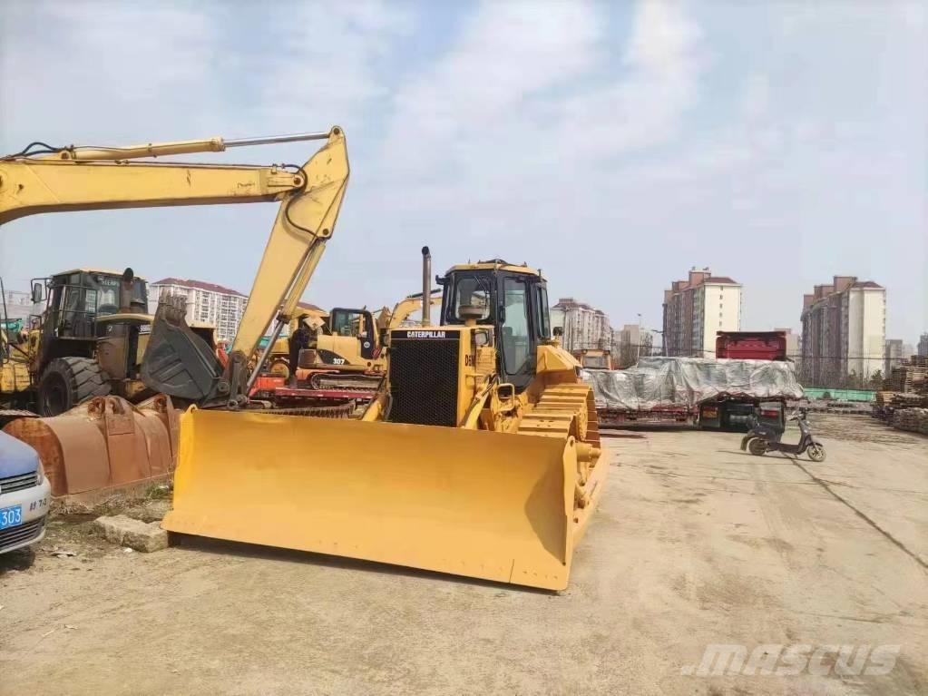 CAT D 6 M Buldozer sobre oruga