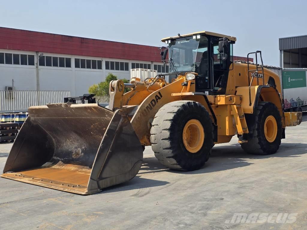 Hyundai HL 975 Cargadoras sobre ruedas