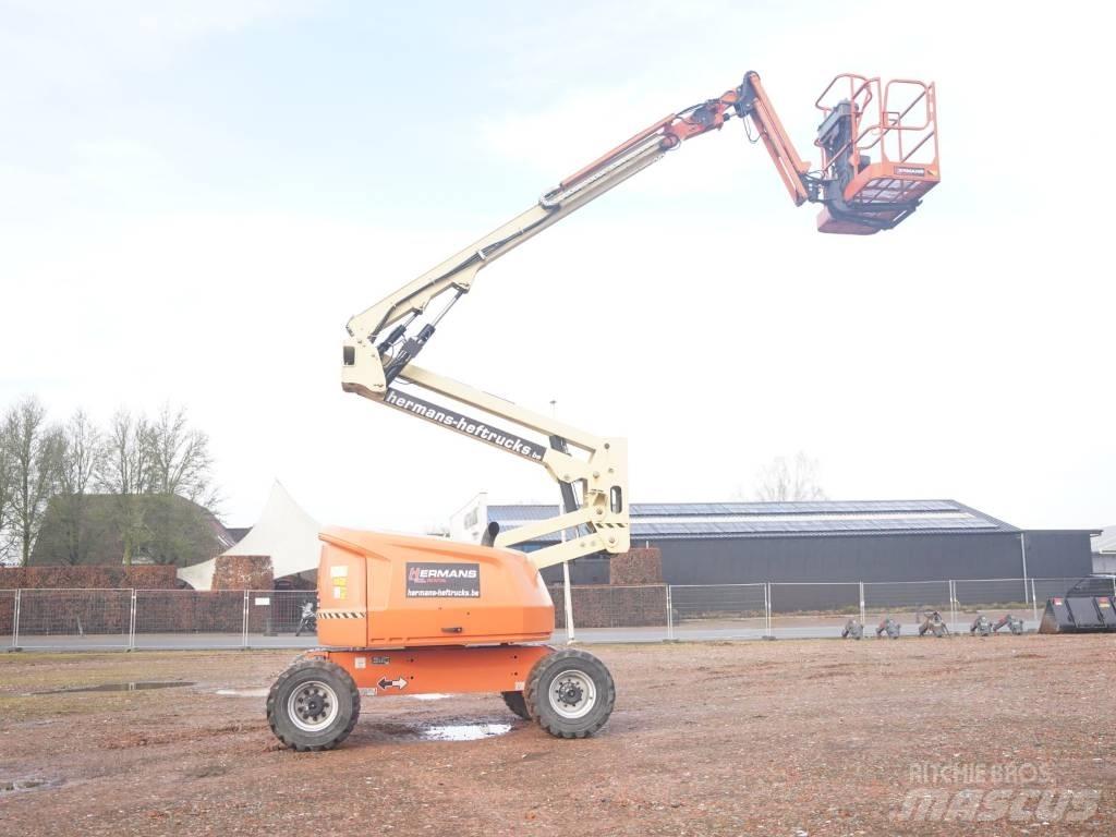 JLG 520 AJ Plataformas con brazo de elevación manual