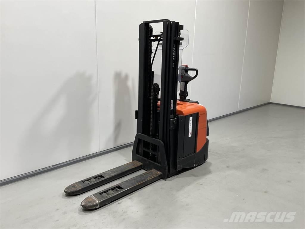 BT SPE125L Apiladoras eléctricos