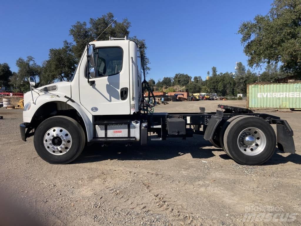 Freightliner M2 106 Camiones tractor