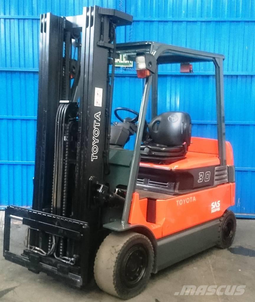 Toyota 7 FBMF 30 Carretillas de horquilla eléctrica