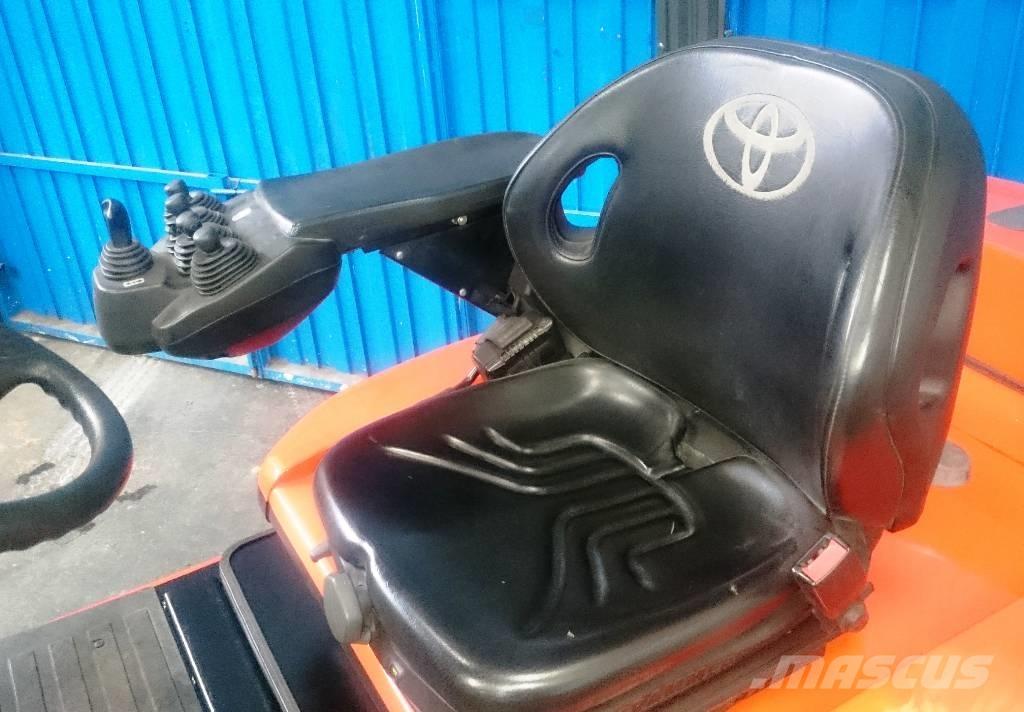 Toyota 7 FBMF 30 Carretillas de horquilla eléctrica