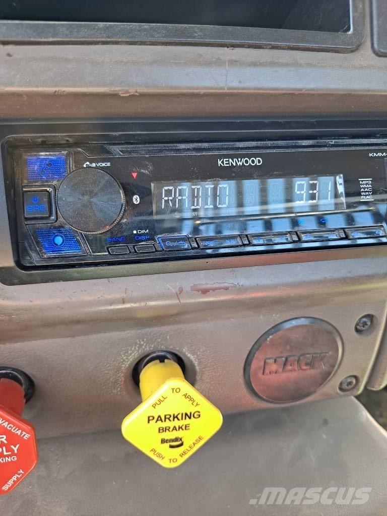 Mack CX612 Camiones tractor