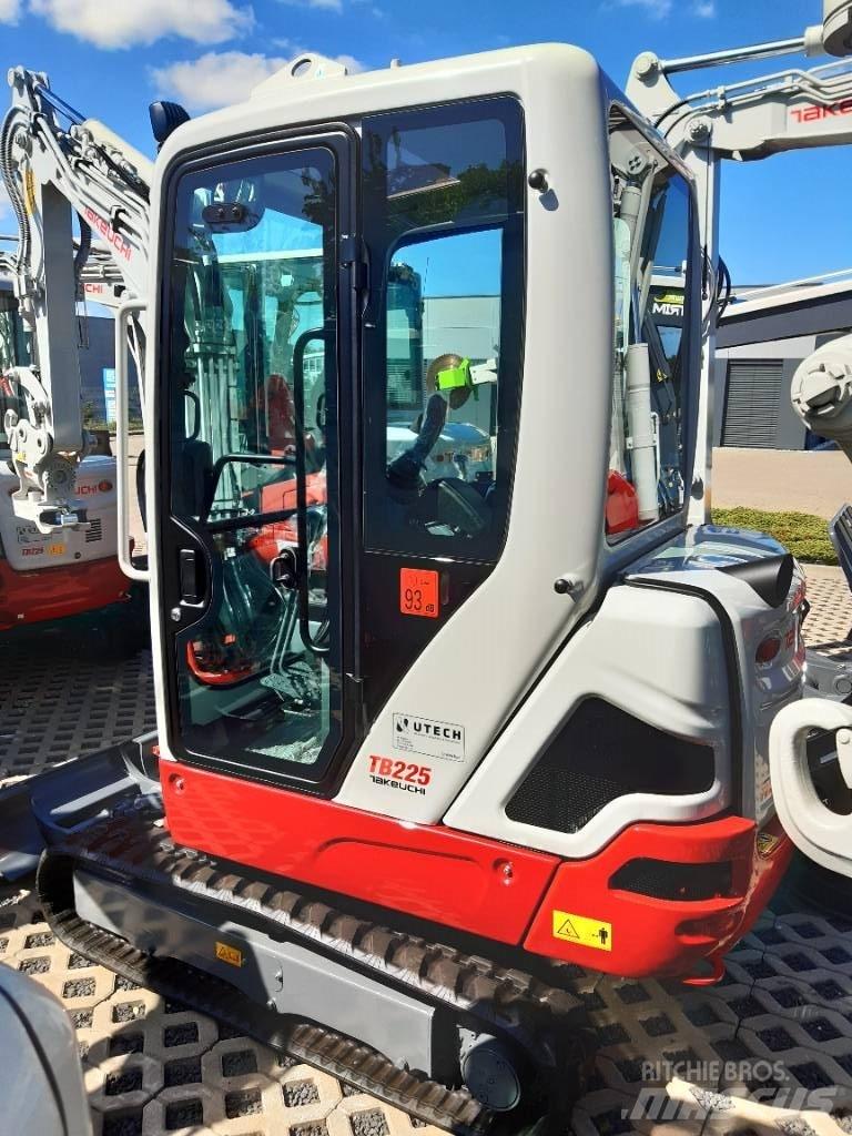 Takeuchi TB225 V3 Miniexcavadoras