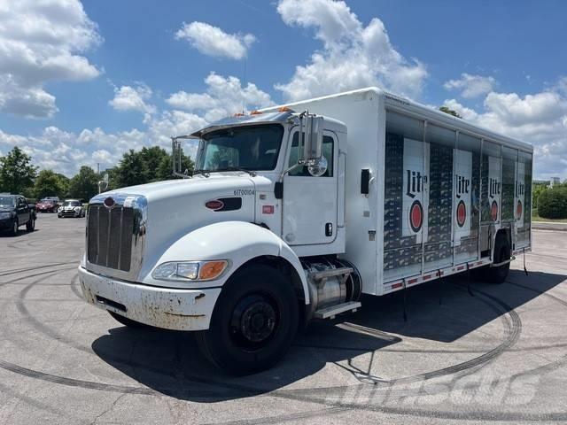 Peterbilt 337 Camiones de reparto de bebidas