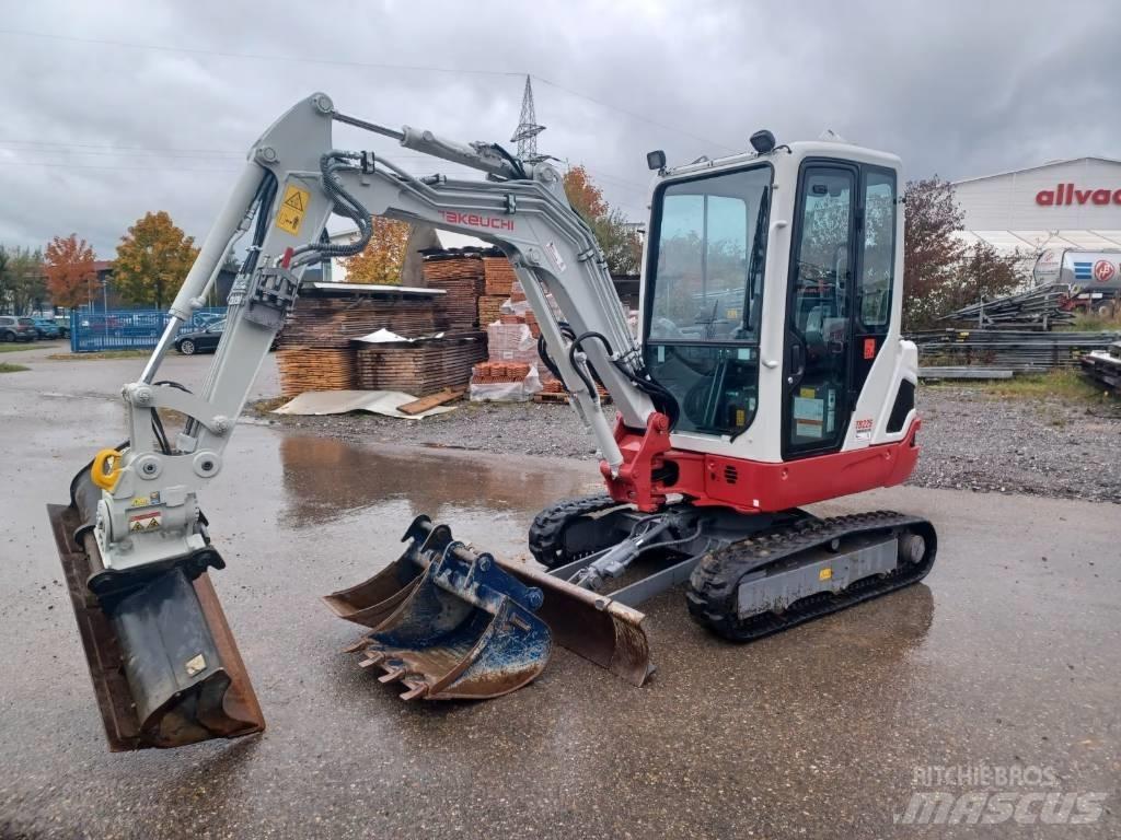 Takeuchi TB 225 Miniexcavadoras