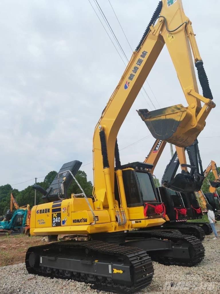 Komatsu PC 240 Excavadoras sobre orugas