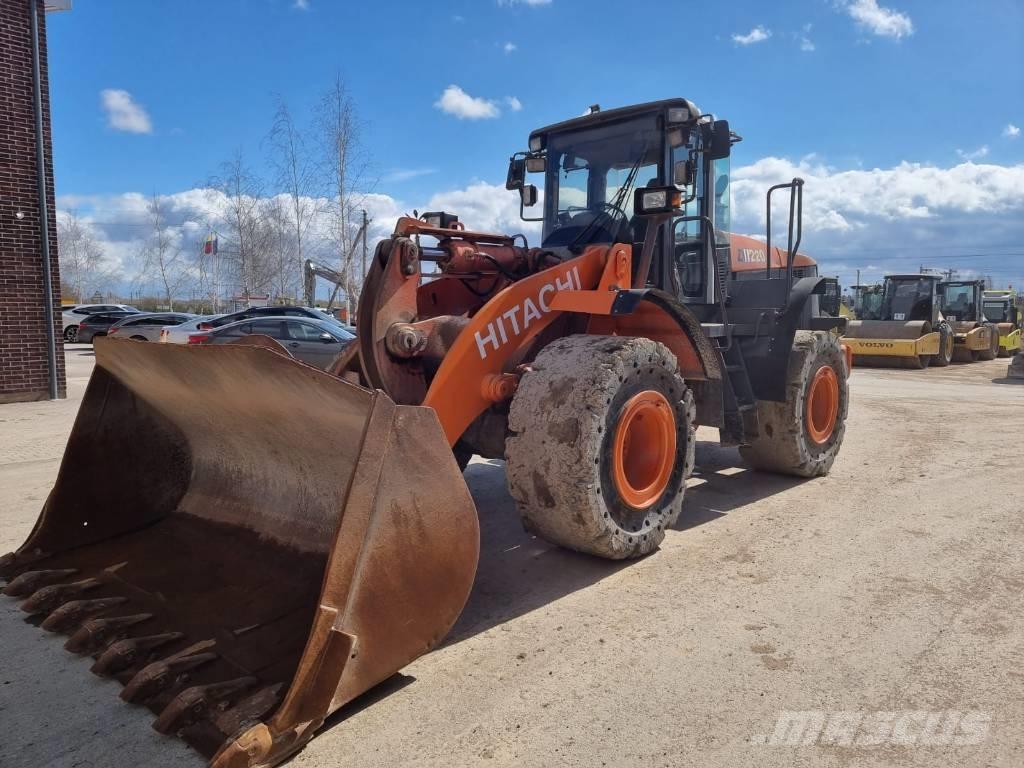 Hitachi ZW 220 Cargadoras sobre ruedas