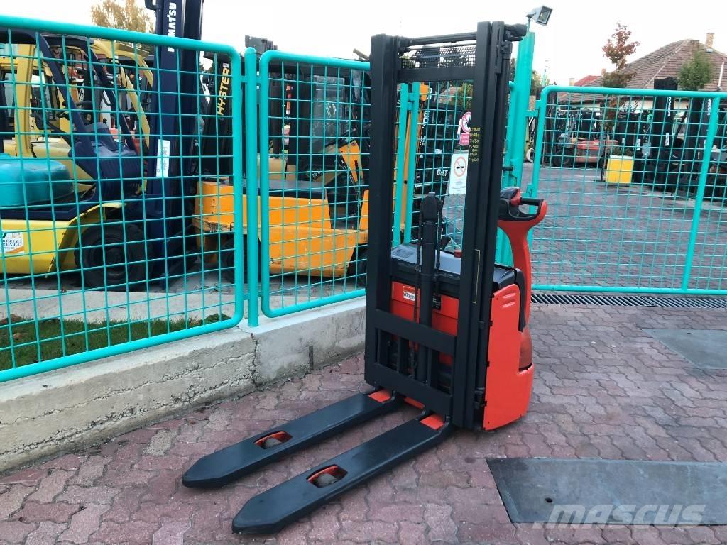 Linde L 12 V-3108 Montacargas manual