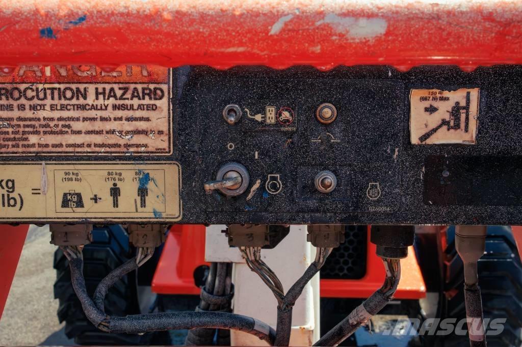 Snorkel A 46 J RT Plataformas con brazo de elevación manual