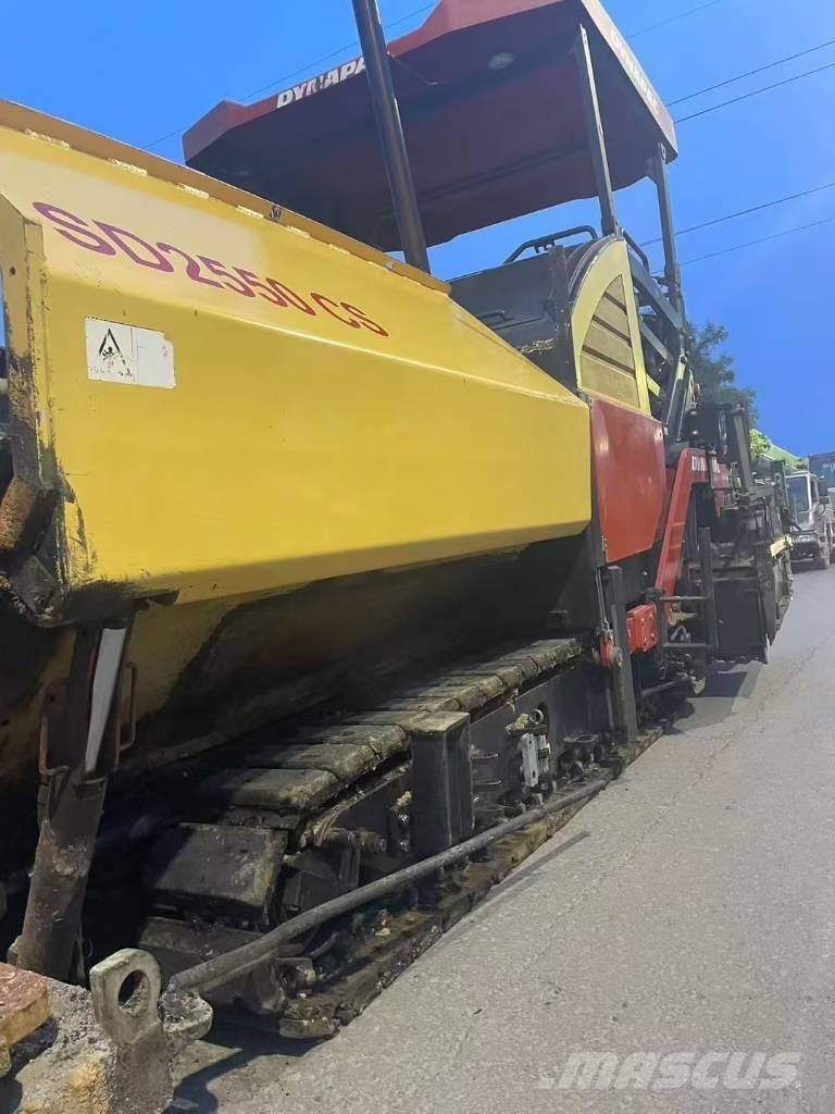 Dynapac sd2550 Asfaltadoras