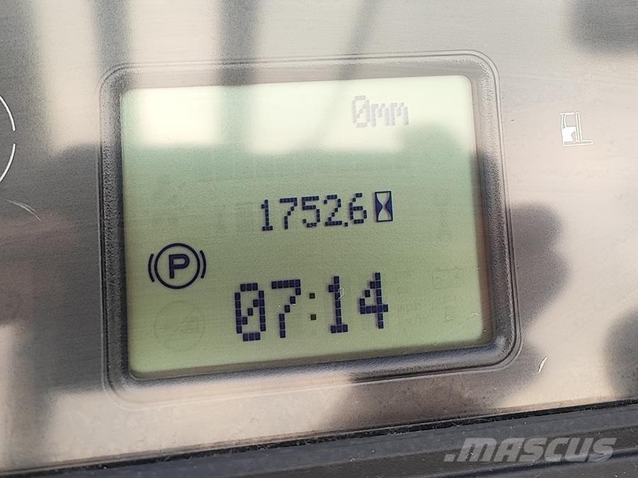 Linde R12B-01 Montacargas de alcance de gran altura