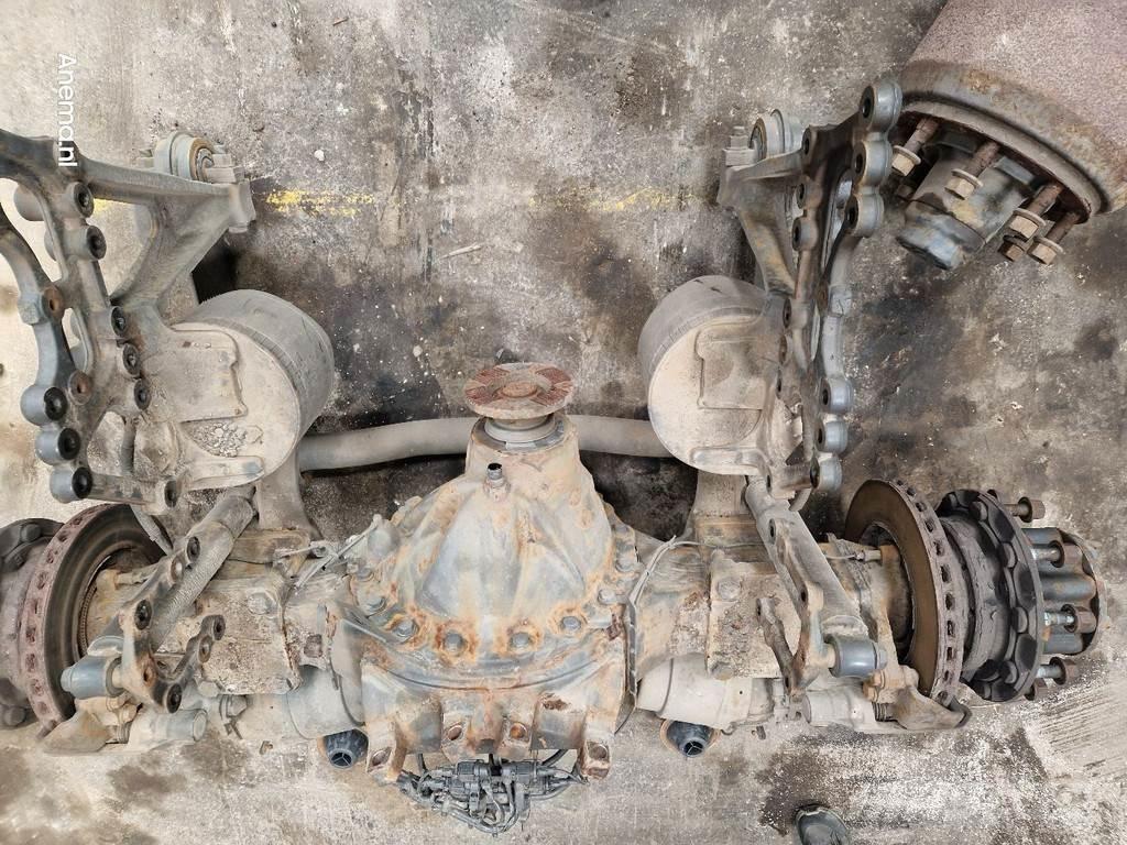 Mercedes-Benz 1835 Ejes