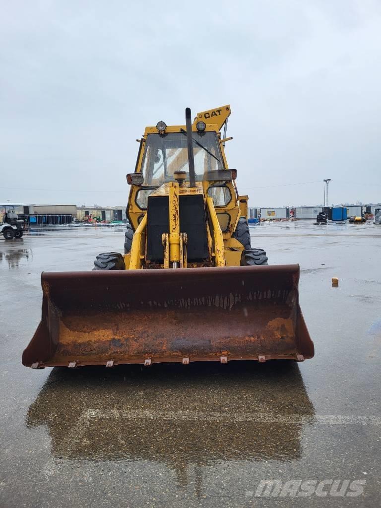 CAT 428 428 Retrocargadoras