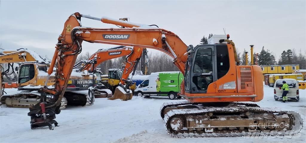 Doosan DX235LCR Excavadoras sobre orugas