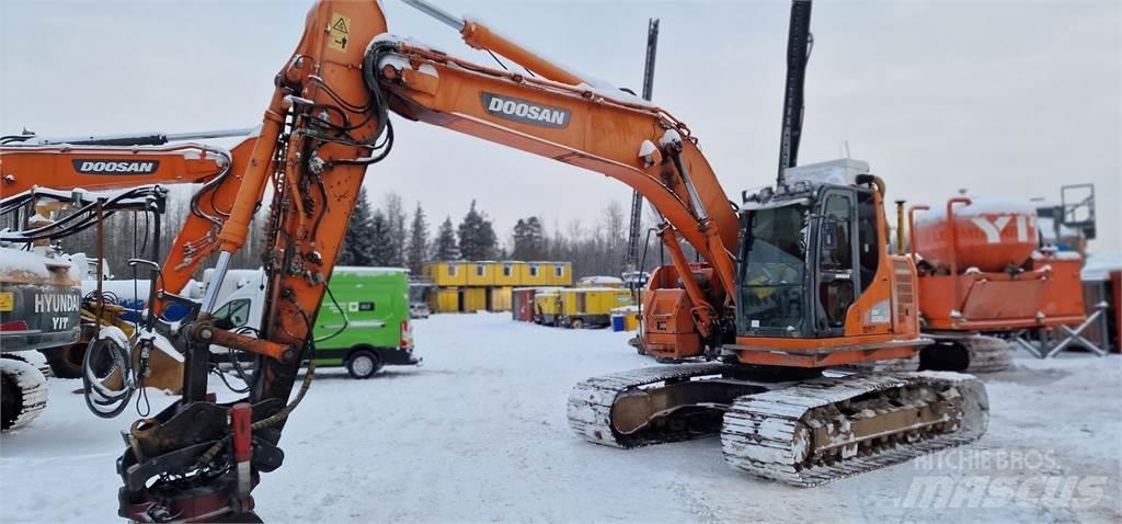 Doosan DX235LCR Excavadoras sobre orugas