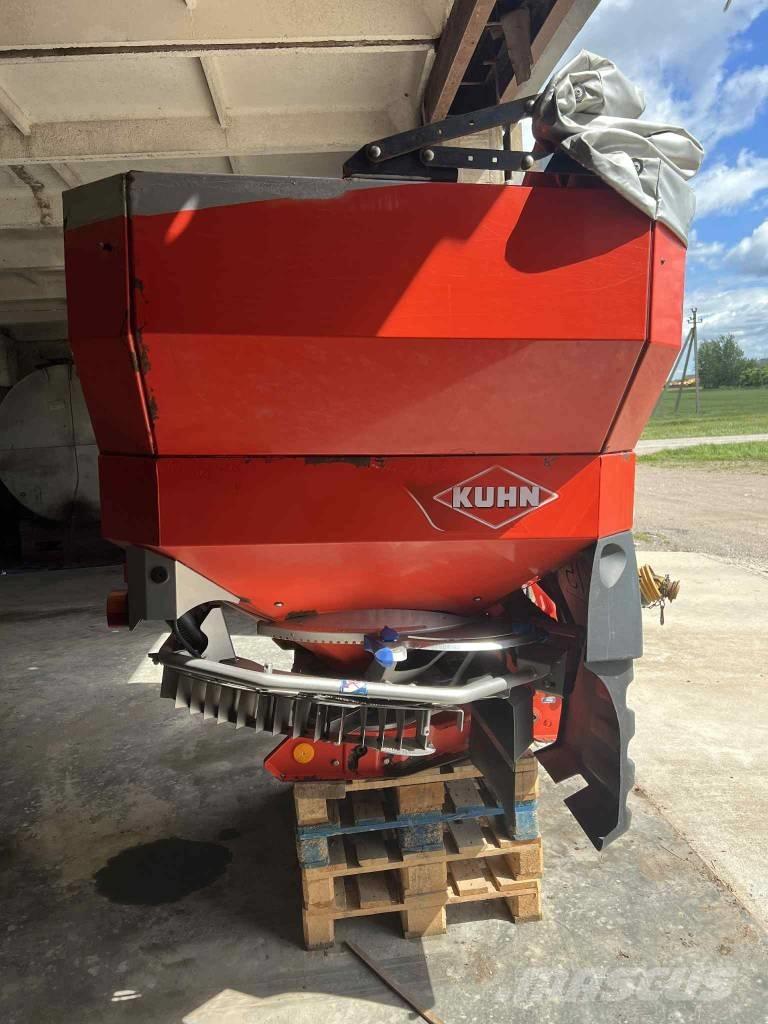 Kuhn 40.1W Esparcidoras de minerales