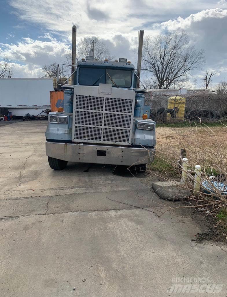  1985 MARMON Camiones tractor