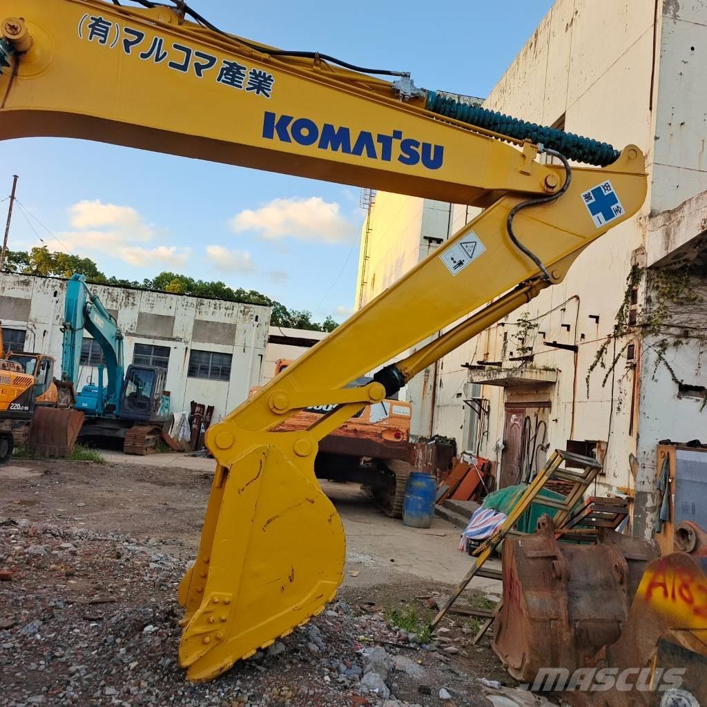 Komatsu PC 220 Excavadoras sobre orugas