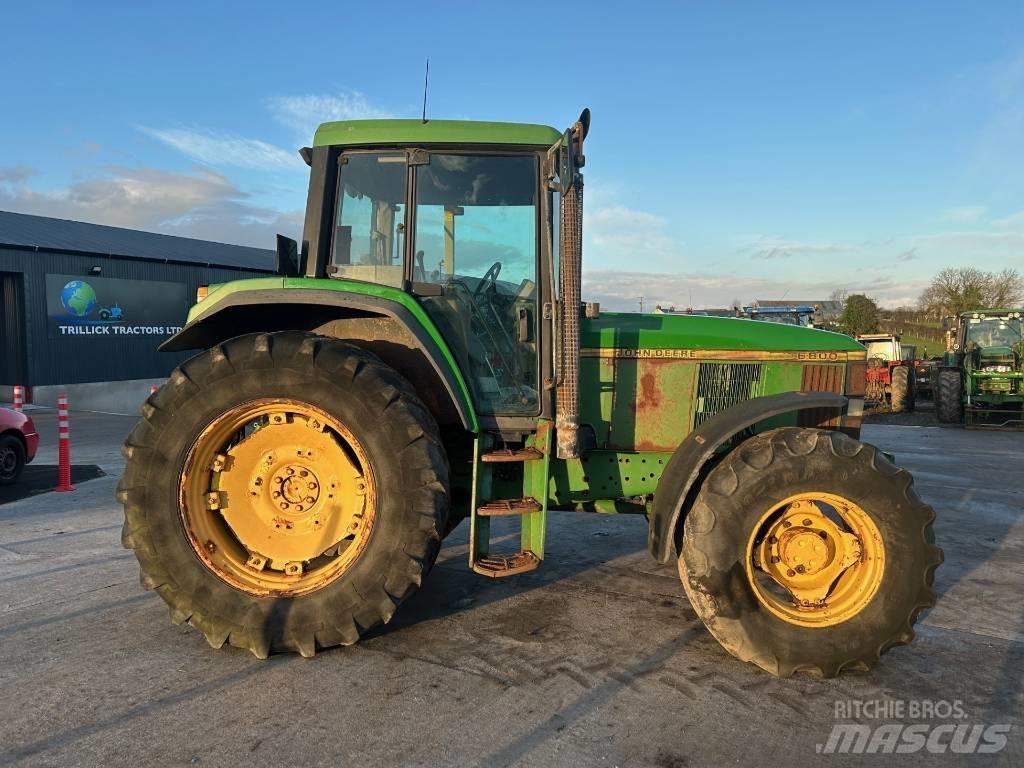 John Deere 6800 Tractores