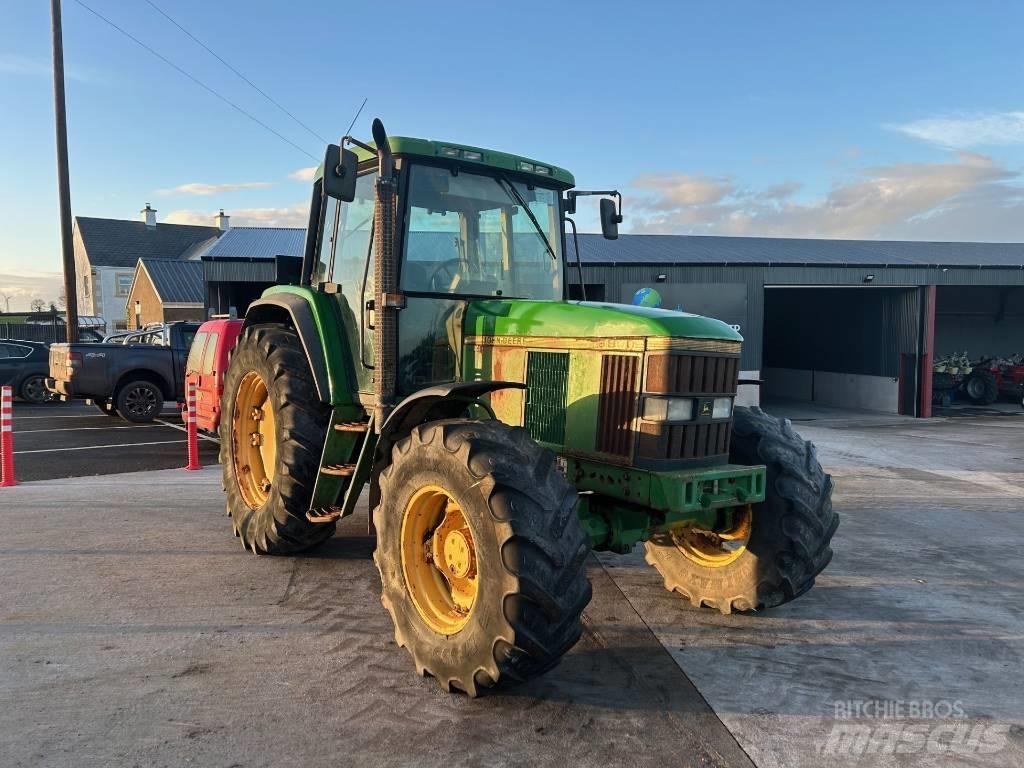 John Deere 6800 Tractores